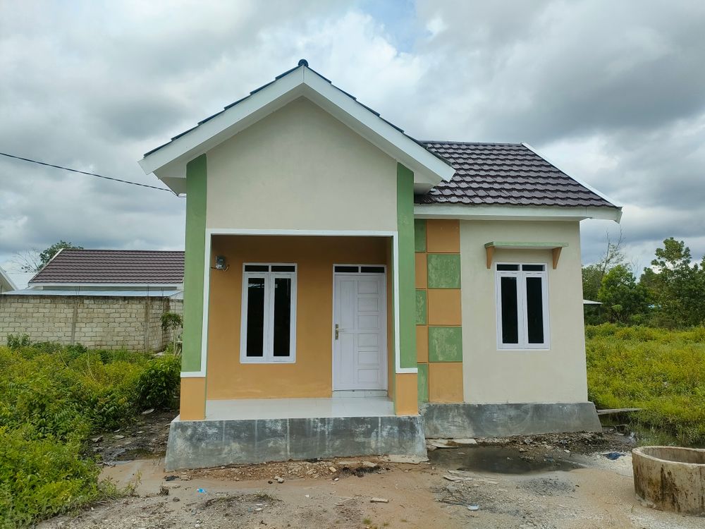 foto tampak rumah tipe 36/160 perumahan GRIYA UTAMA PERMAI 1
