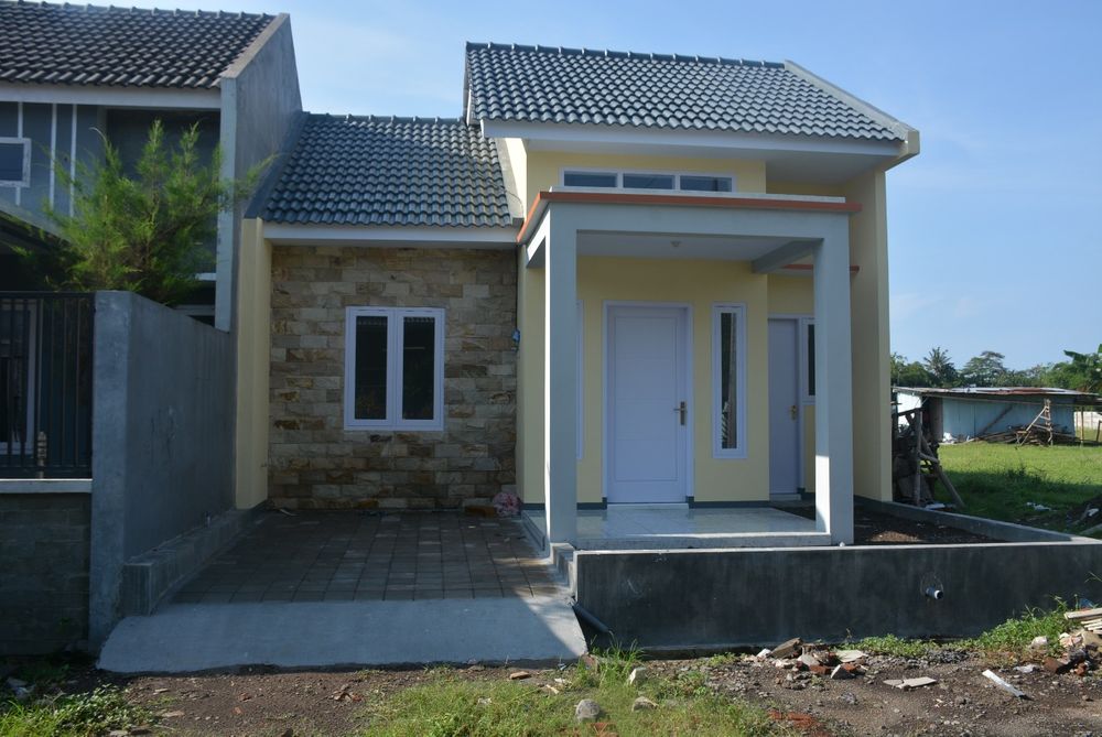 foto tampak rumah tipe 54 perumahan Sriwijaya Land