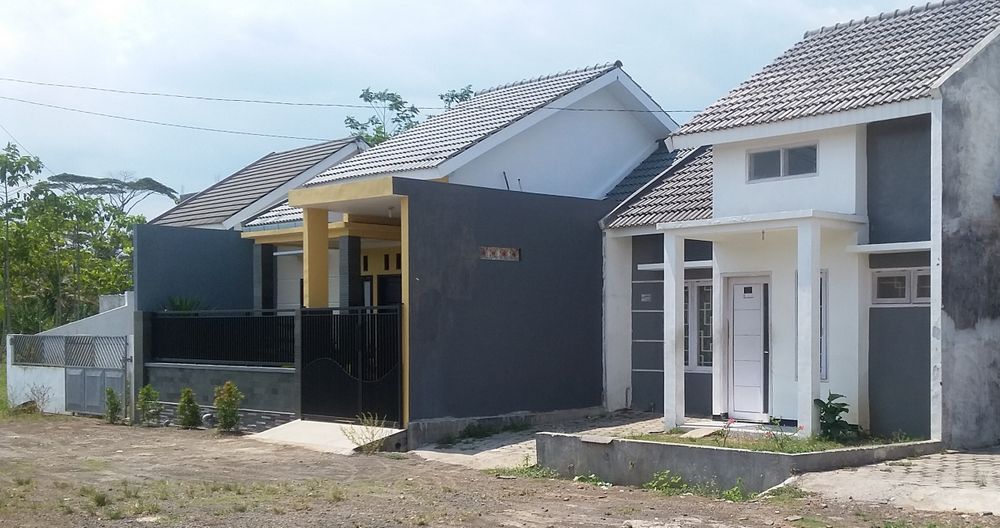 foto tampak rumah tipe 45 perumahan Sriwijaya Land