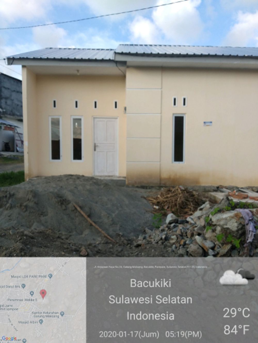 foto tampak rumah tipe 36 / 72 perumahan Perumahan villa seweregading