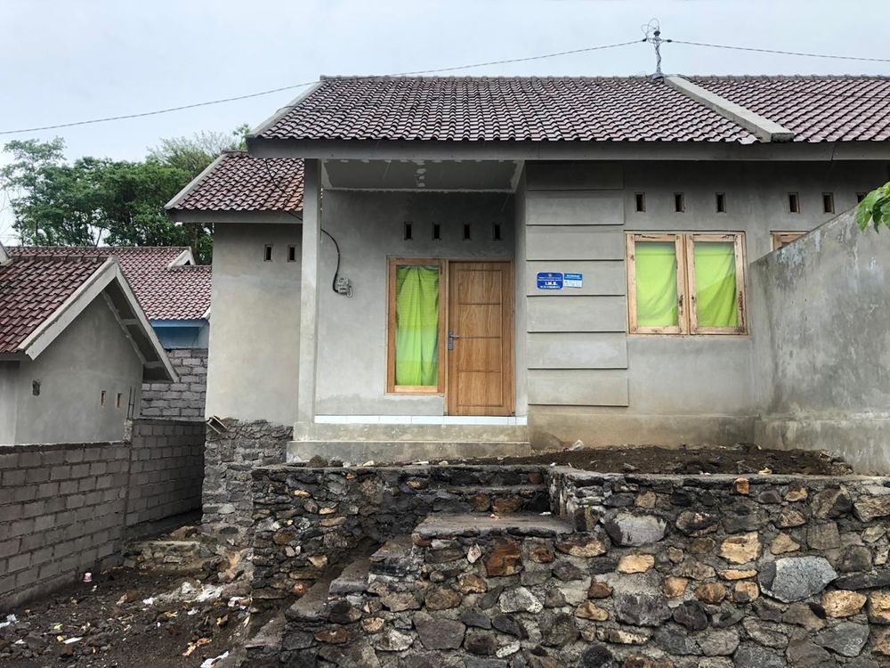 foto tampak rumah tipe RUMAH BERSUBSIDI perumahan TAMAN WIRA LOVINA