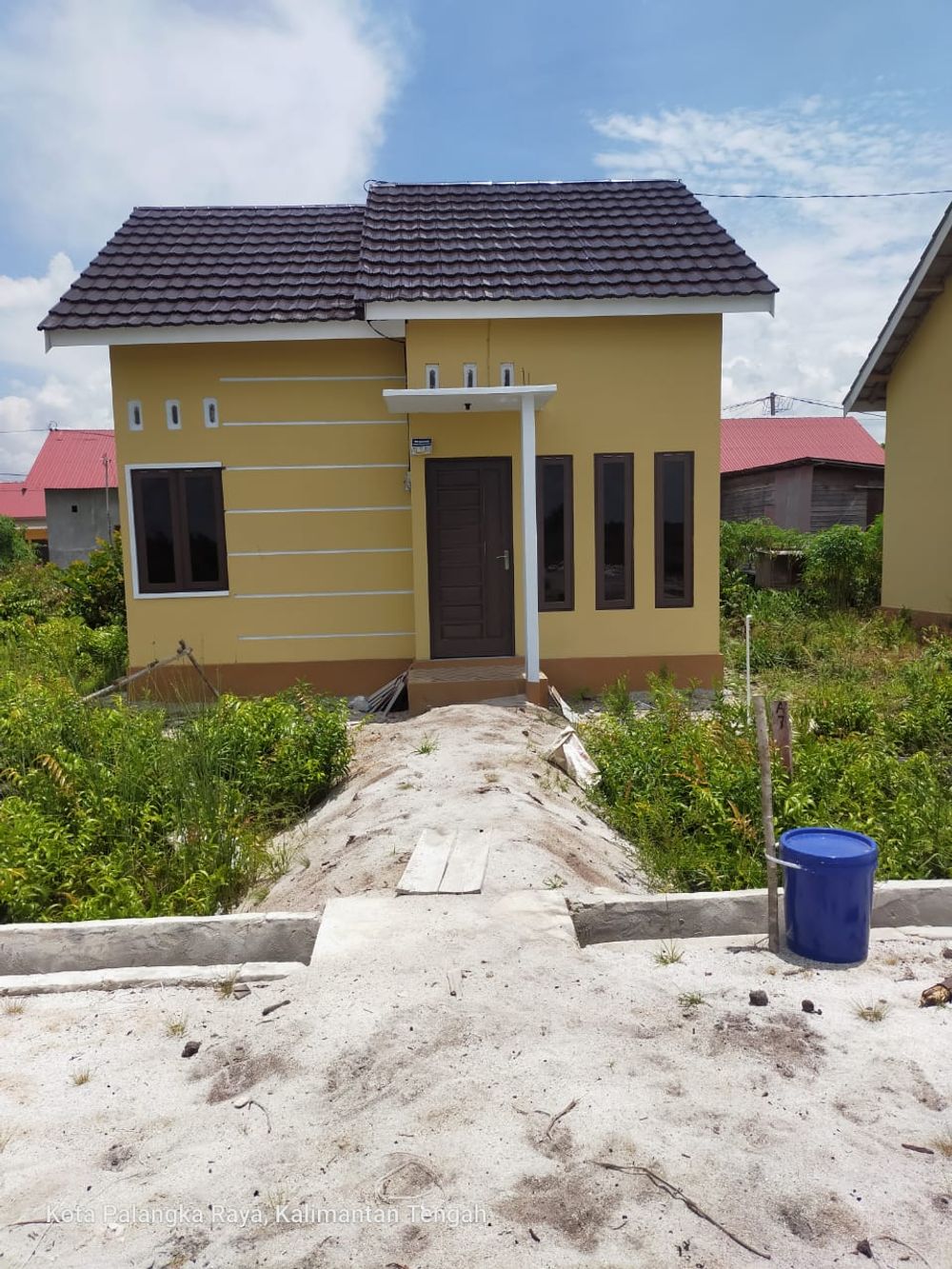 foto tampak rumah tipe 36 perumahan BINA ASRI