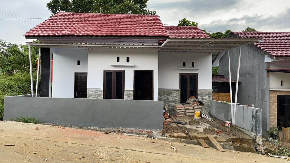 foto tampak rumah tipe 45 perumahan Grand Andika Teporombua
