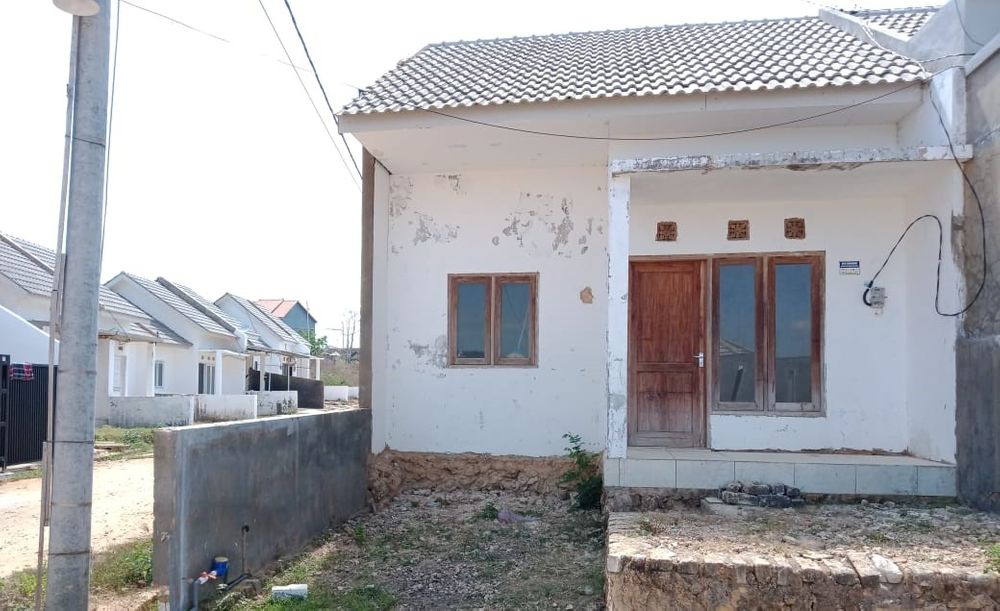 foto tampak rumah tipe 36 perumahan Griya Bukit Mas 1