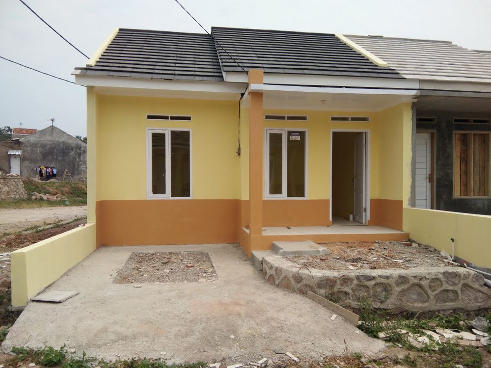 foto tampak rumah tipe 36/60 perumahan Green pasir intan