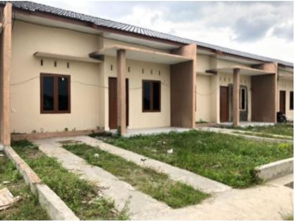 foto tampak rumah tipe A (komersil) perumahan PESONA MARTUBUNG 2