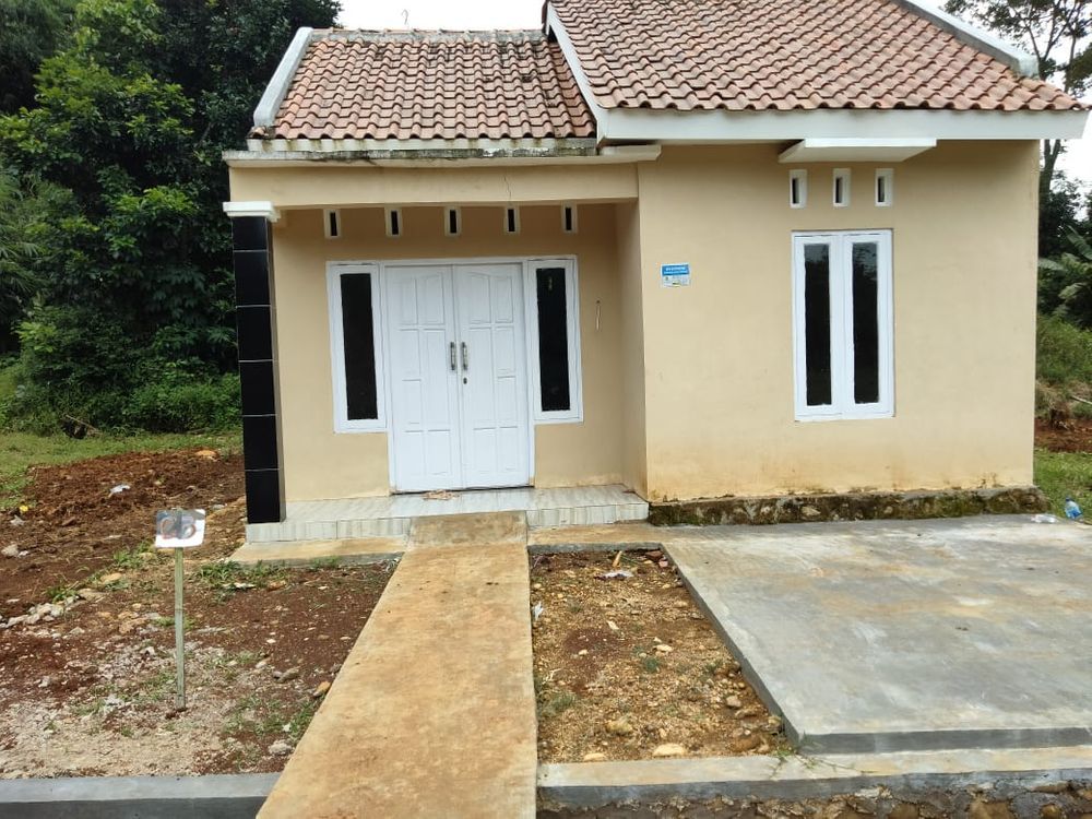 foto tampak rumah tipe 36 perumahan GRIYA MARANATA INDAH
