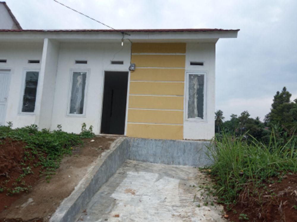 foto tampak rumah tipe 34/60 perumahan Cluster Pajajaran