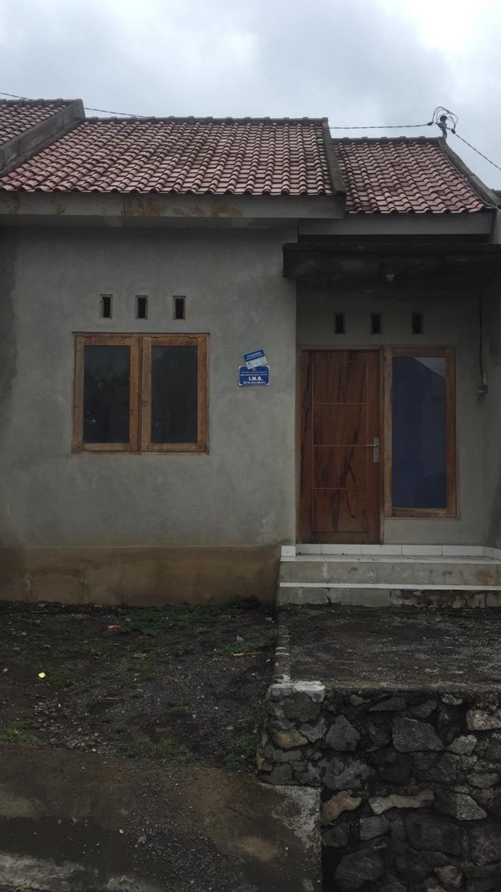 foto tampak rumah tipe RUMAH BERSUBSIDI perumahan PERUMAHAN TAMAN WIRA SAMBANGAN 