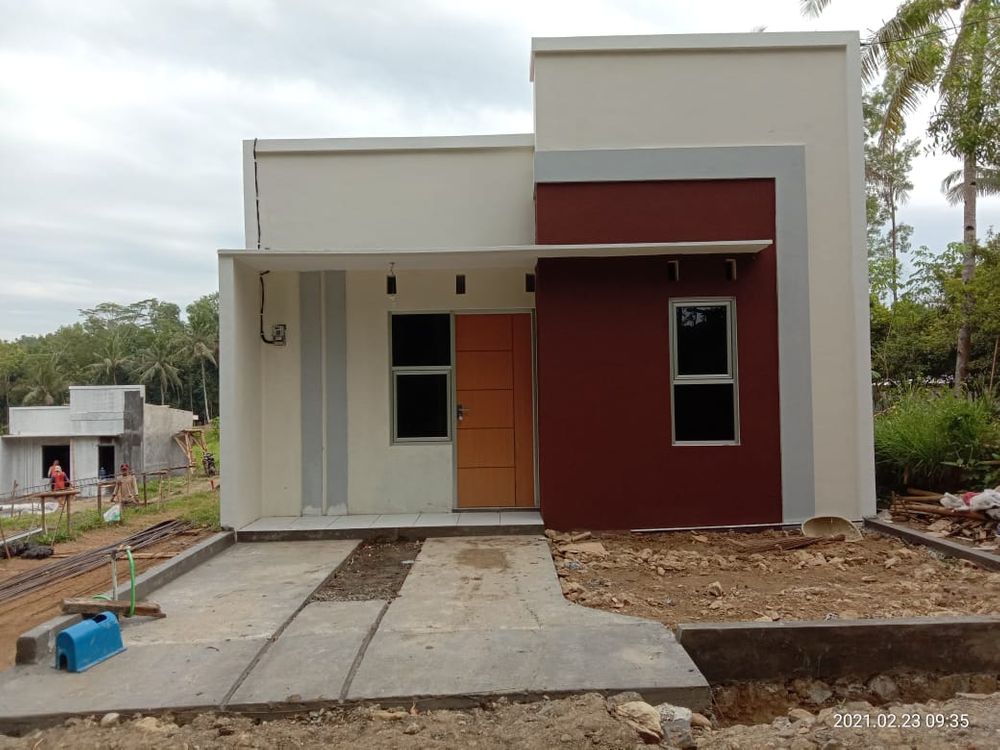 foto tampak rumah tipe 36/60 perumahan THE RUMINA TRITIH LOR