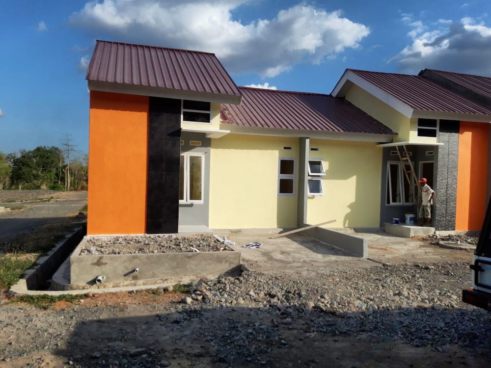 foto tampak rumah tipe 36/72 perumahan MANGKAWANI RESIDENCE