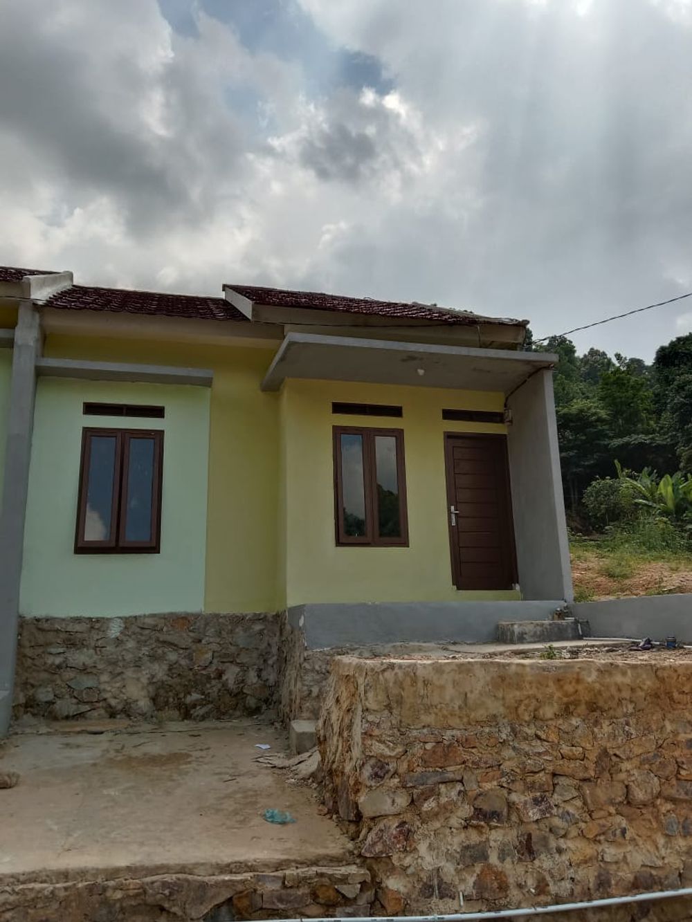 foto tampak rumah tipe 36 perumahan Mahan Radja Residence