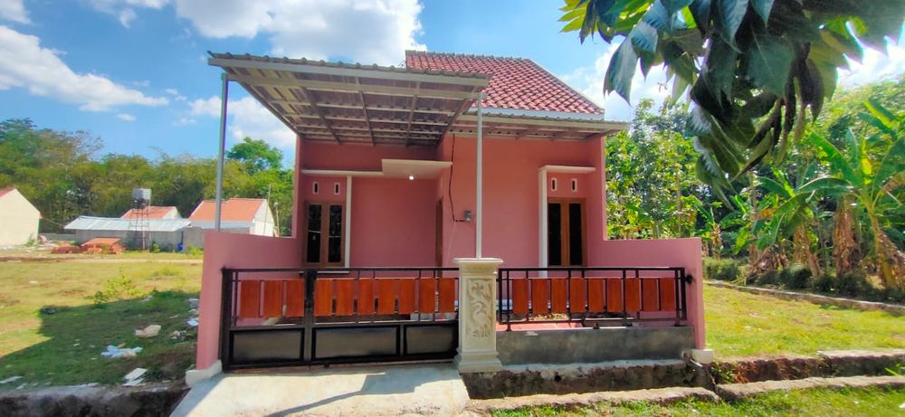 foto tampak rumah tipe 45/70 perumahan GRAHA METUK ASRI