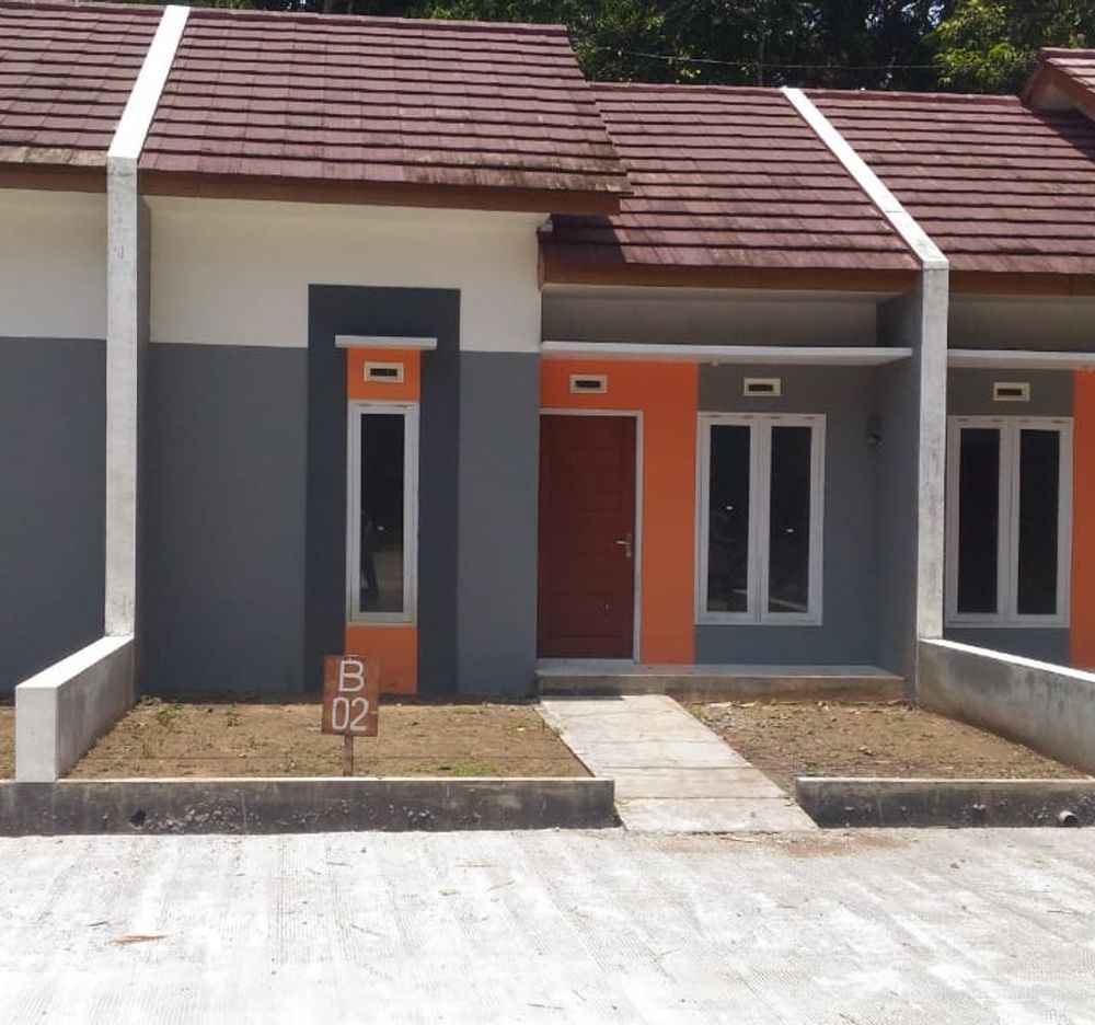foto tampak rumah tipe 30/60 perumahan PESONA PURI TOYAREKA