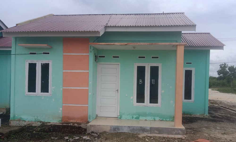 foto tampak rumah tipe 36/108 perumahan KUBANG INDAH REGENCY