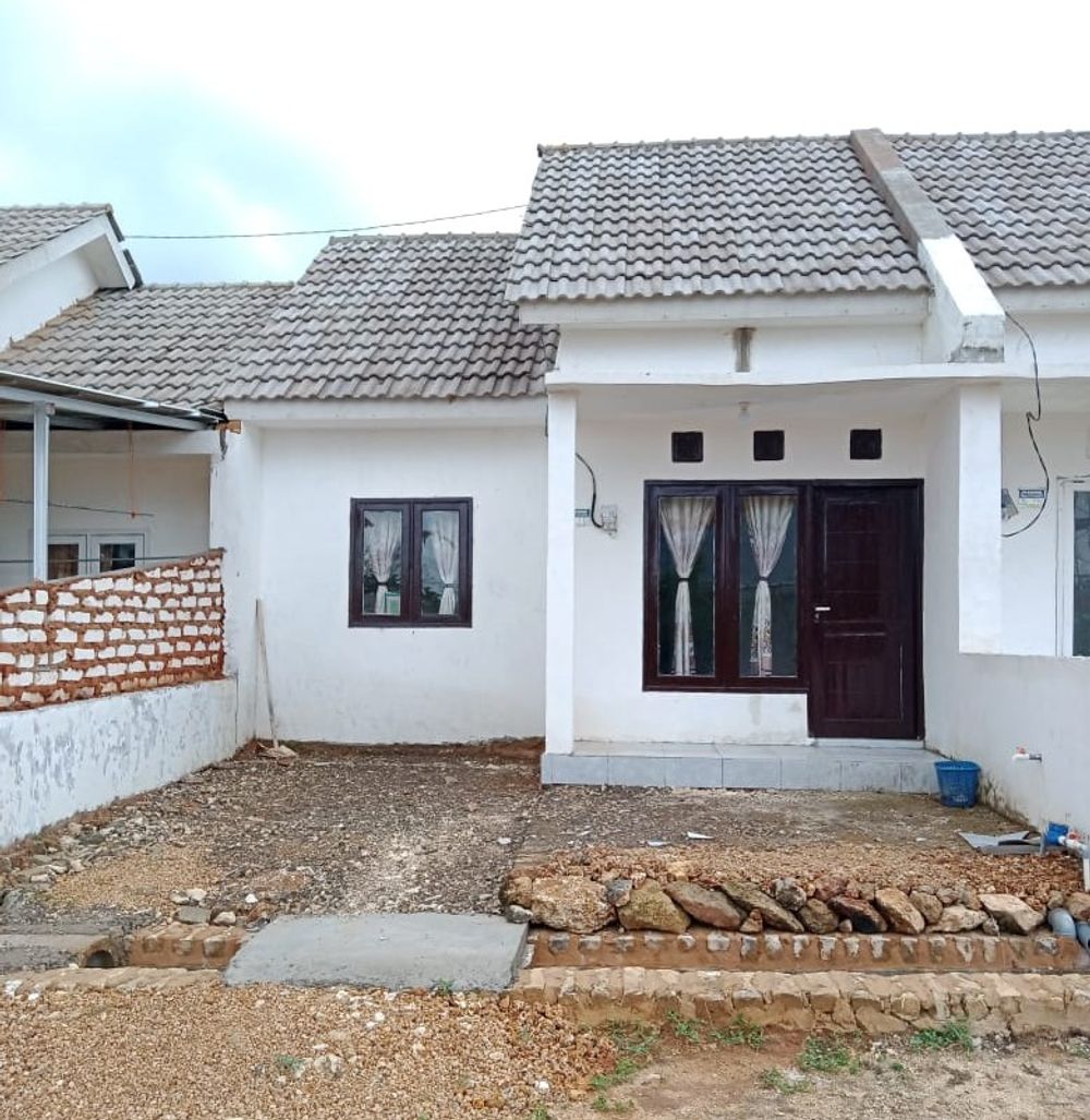 foto tampak rumah tipe 36 perumahan Griya Bukit Mas 1