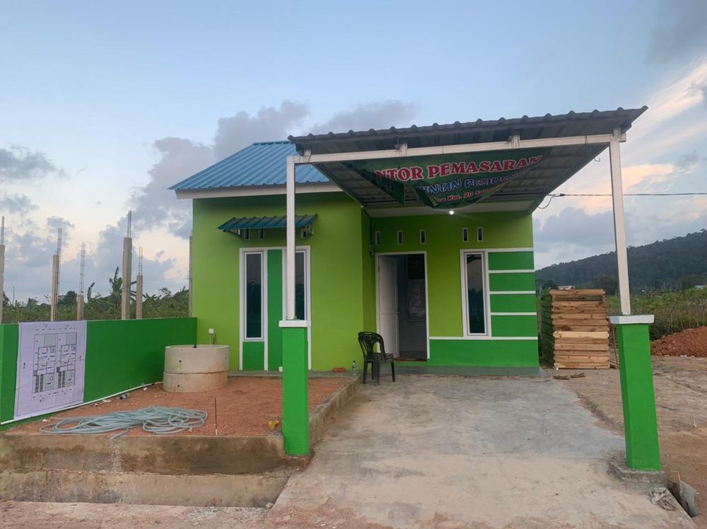 foto tampak rumah tipe 36/105 perumahan MAHKOTA BINTAN RESIDENCE