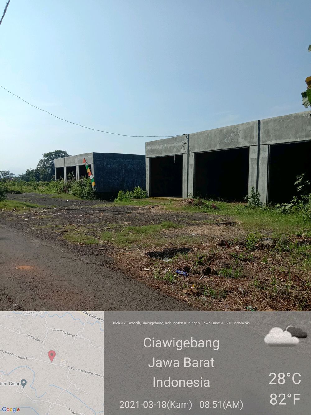 foto tampak rumah tipe kios perumahan Graha Pesona Lebaksiuh Tahap 2