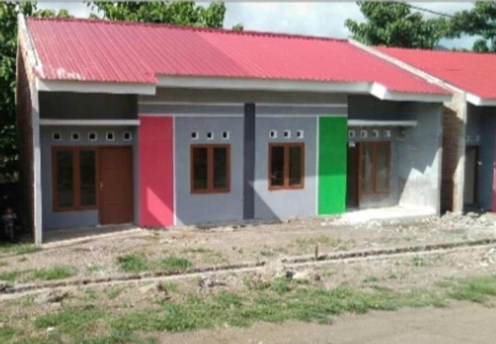 foto tampak rumah tipe 36/72 perumahan Sewo Mas Indah