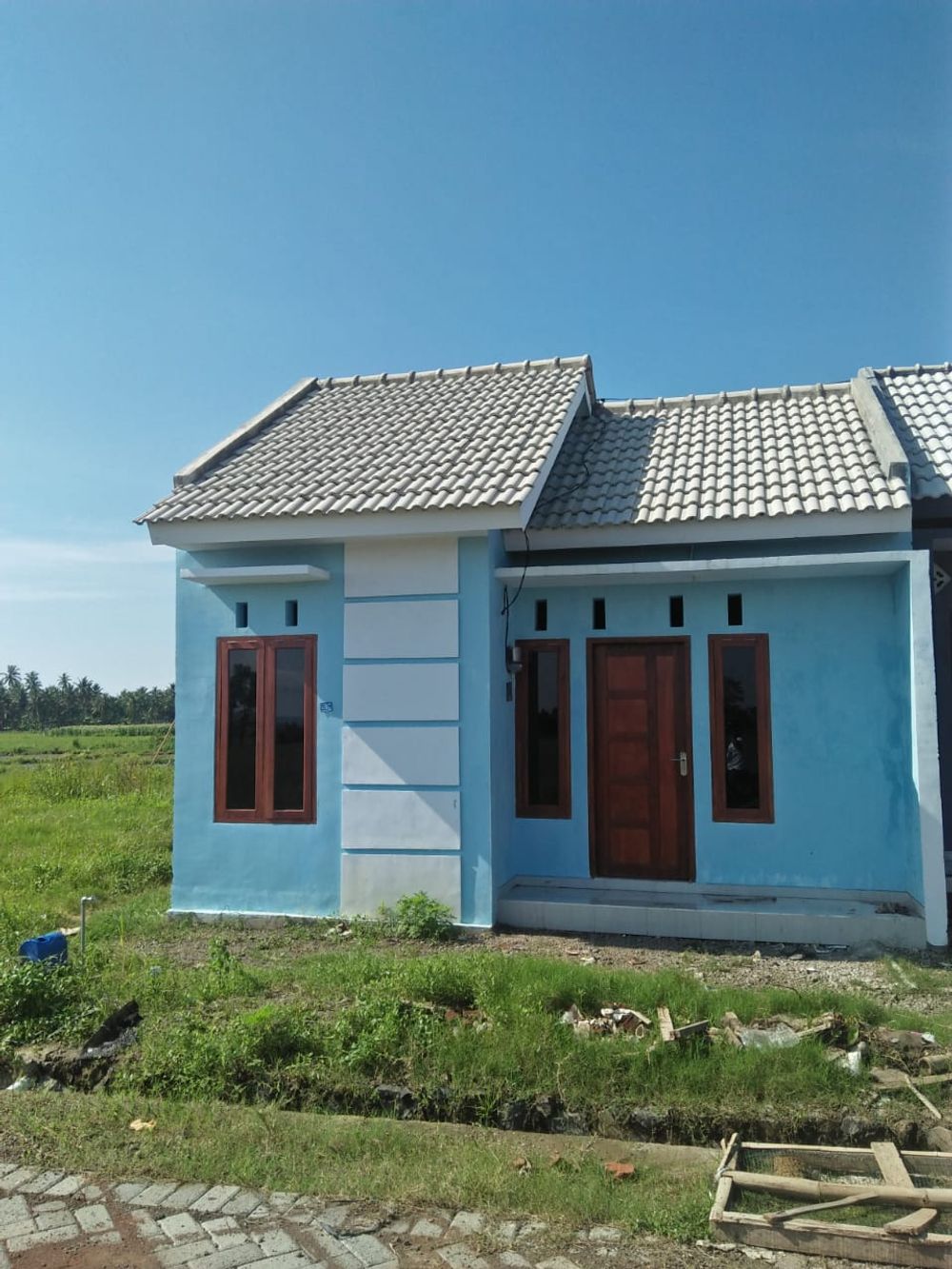 foto tampak rumah tipe STANDART 36/76 perumahan PERUM ADI MAS DIPONEGORO