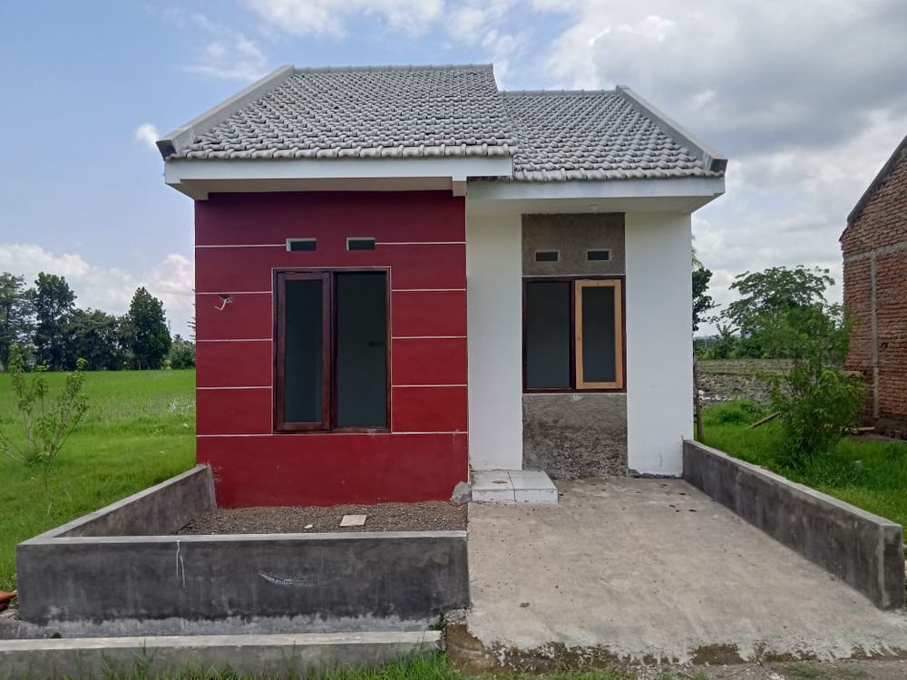 foto tampak rumah tipe 33/60 perumahan GRAHADI KENCANA RESIDENCE