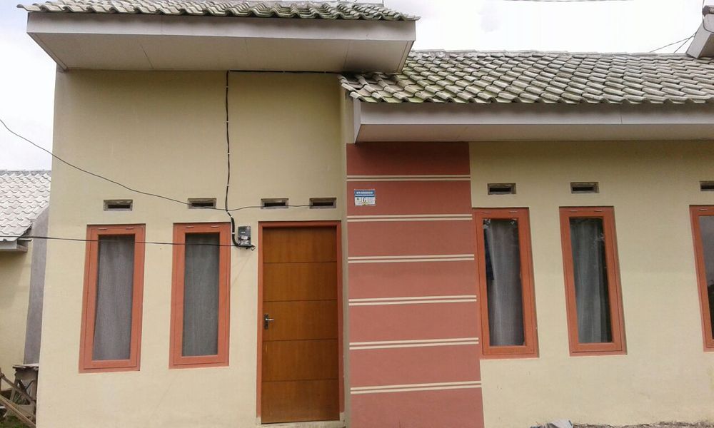 foto tampak rumah tipe 30/60 perumahan GRIYA KARANGMOJO ASRI