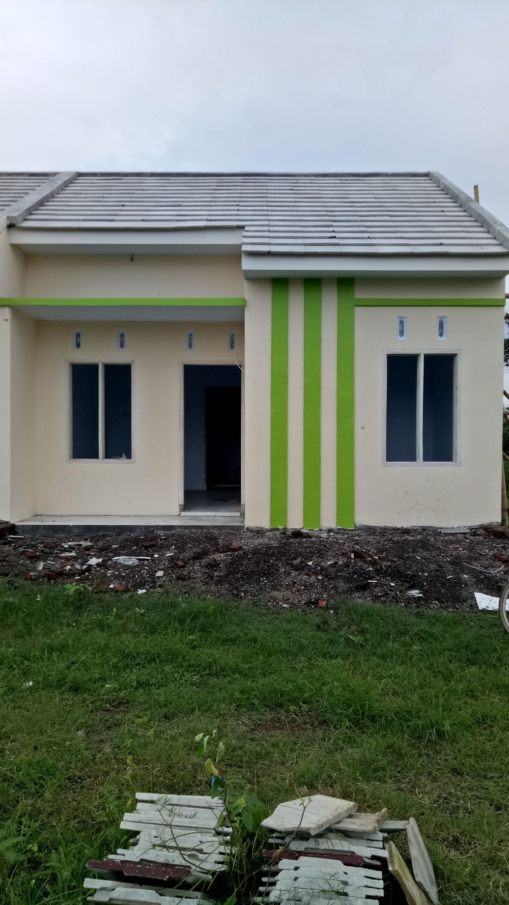 foto tampak rumah tipe 36/60 perumahan Green bogowonto