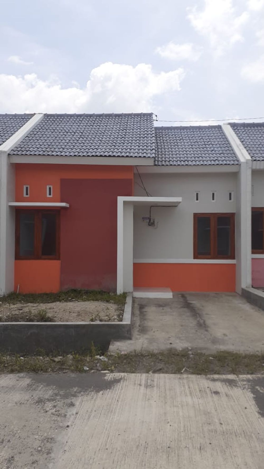 foto tampak rumah tipe 30/60 perumahan Graha Sejahtera Pondok