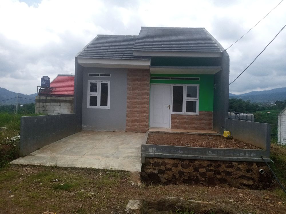 foto tampak rumah tipe 36/72 perumahan Pasir Jambu Regency 01
