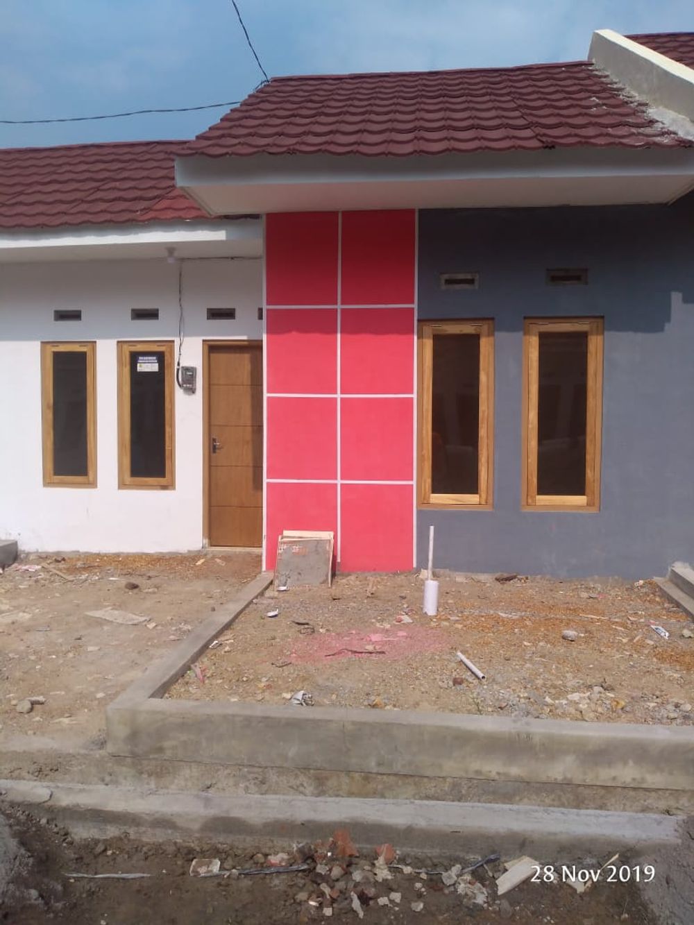 foto tampak rumah tipe 32/64 perumahan BUMI CENGKLIK ASRI