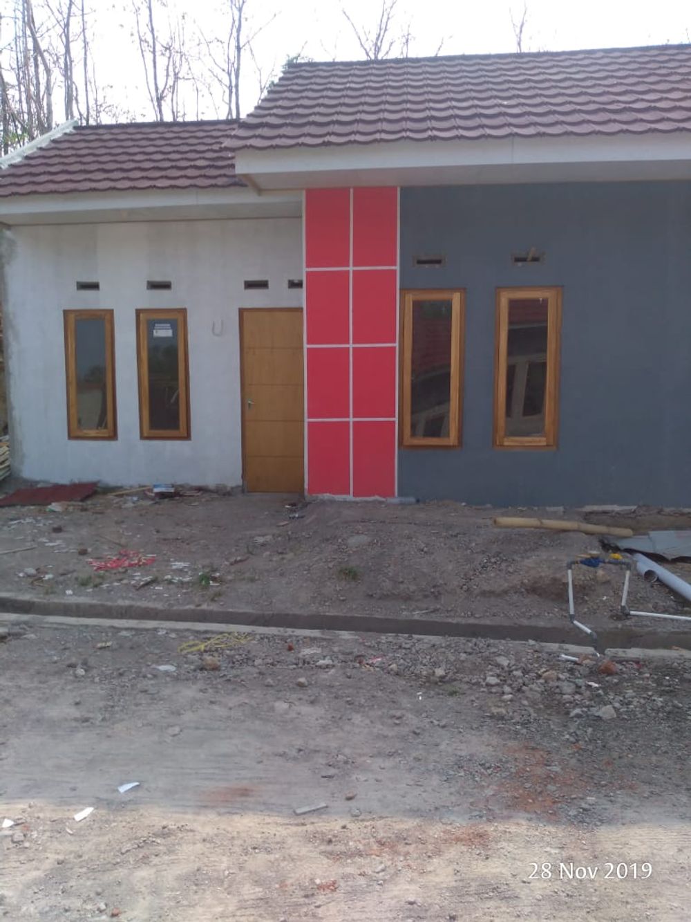 foto tampak rumah tipe 32/65 perumahan BUMI CENGKLIK ASRI