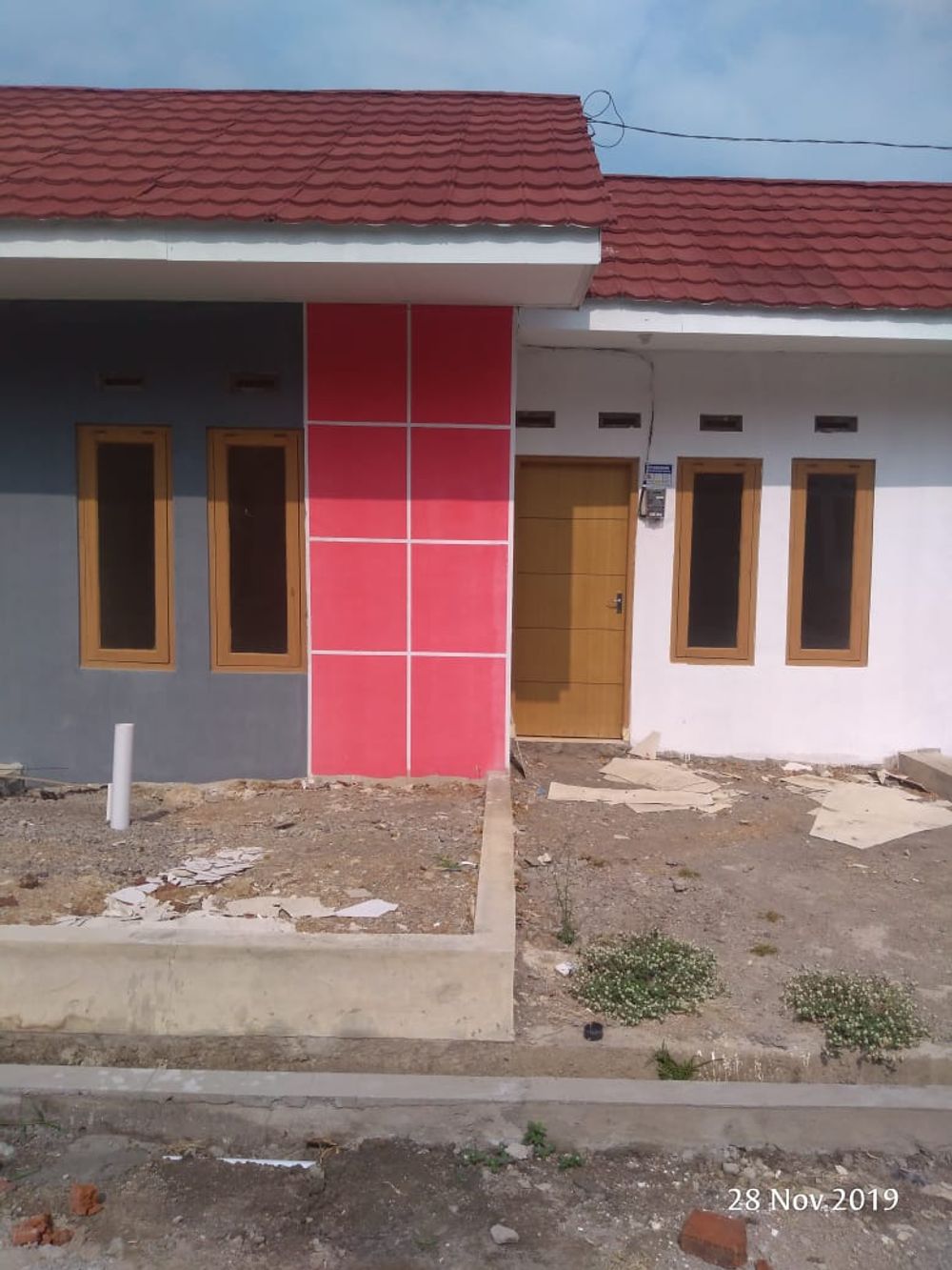 foto tampak rumah tipe 26/71 perumahan BUMI CENGKLIK ASRI