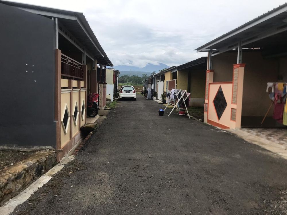 foto tampak rumah tipe 30/60 perumahan Griya Yasmina Tersono