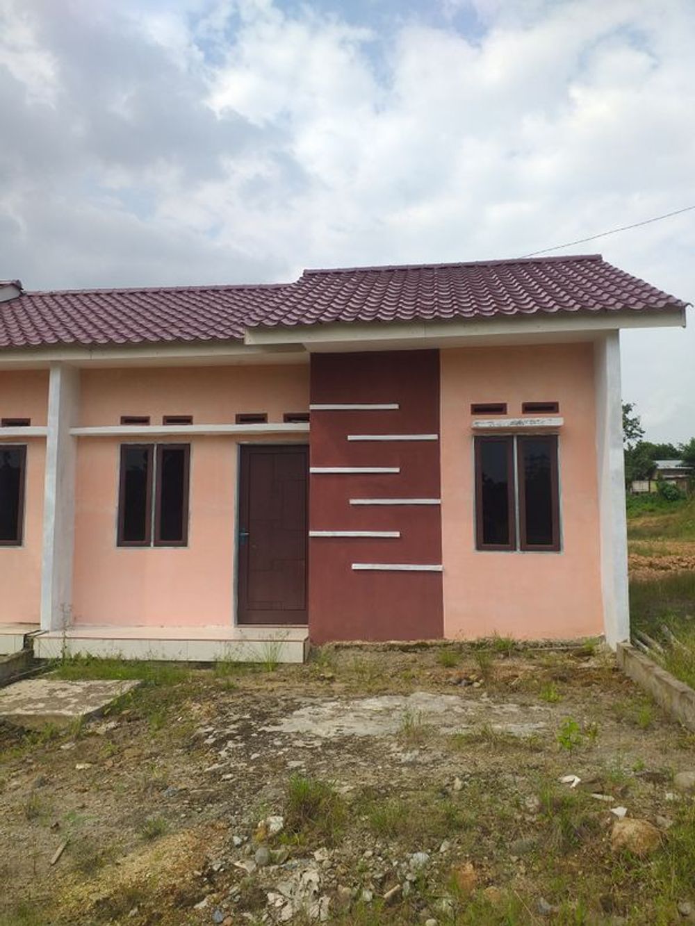 foto tampak rumah tipe 36 + perumahan KARYA GARDEN PATUMBAK