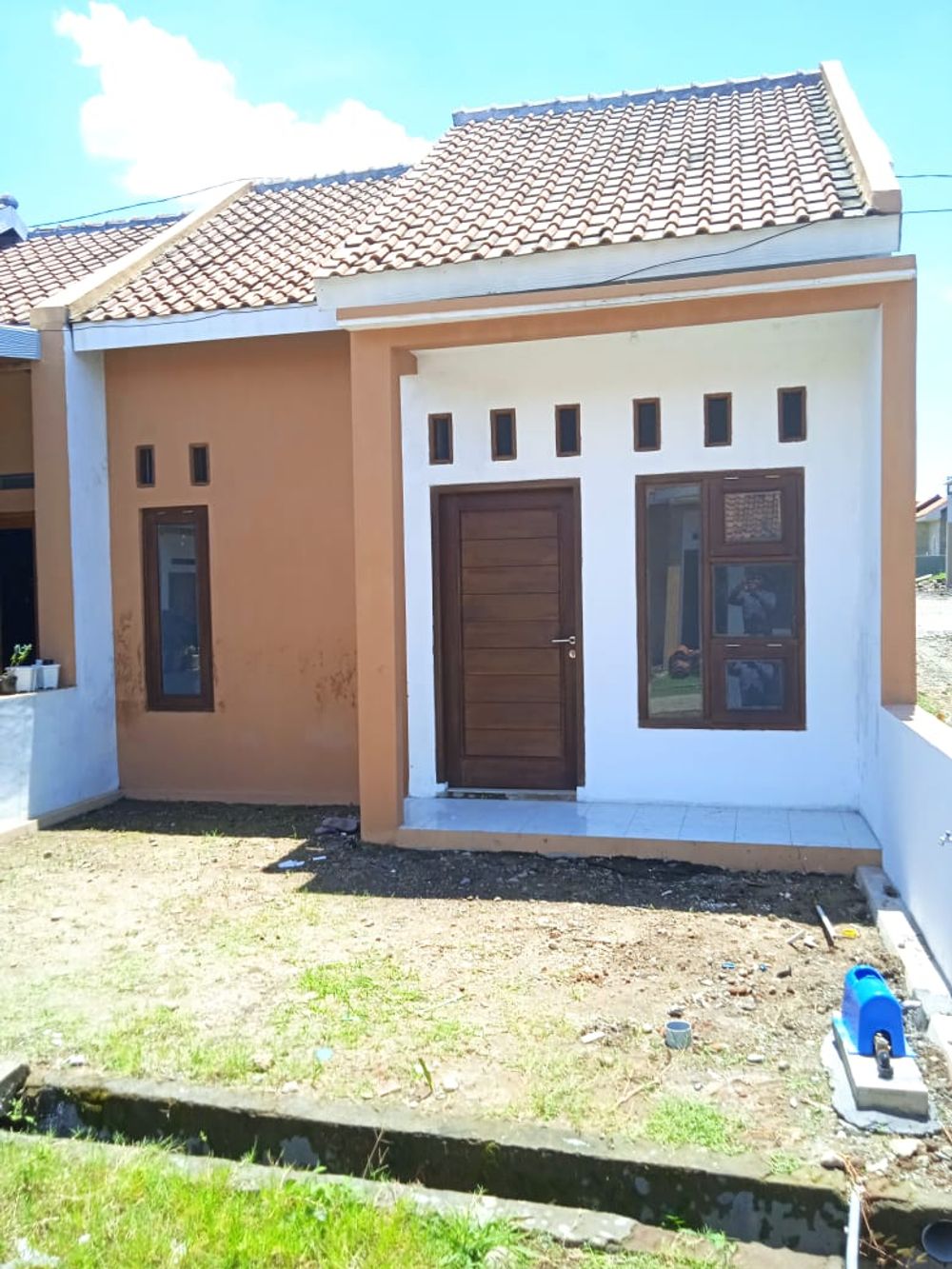 foto tampak rumah tipe 33/60 perumahan GRIYA CENDANA KROYO 1
