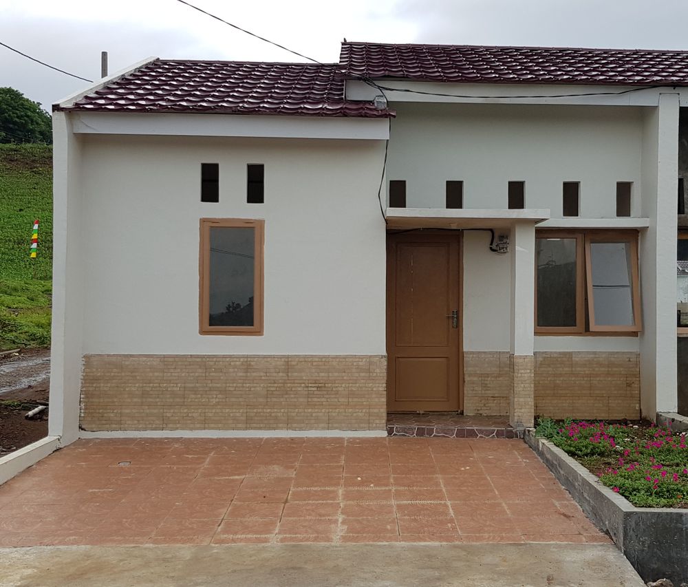 foto tampak rumah tipe 36/72 perumahan MAS PATTALLASSANG