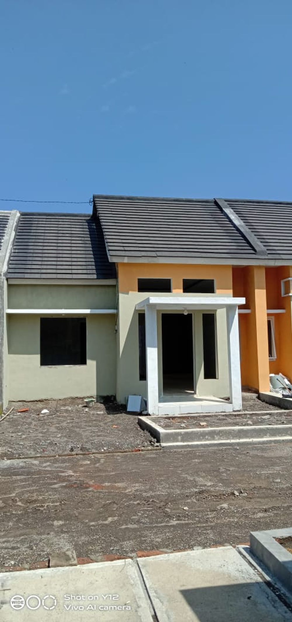 foto tampak rumah tipe 36/80 perumahan Cluster Munjungagung Asri