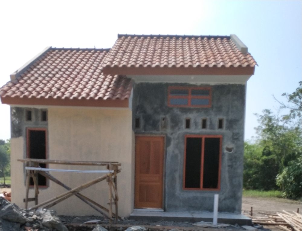foto tampak rumah tipe 30 perumahan Hollywood Bangsri