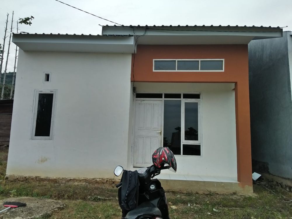 foto tampak rumah tipe 36/91 perumahan ZALUNA LAND SALUPAO
