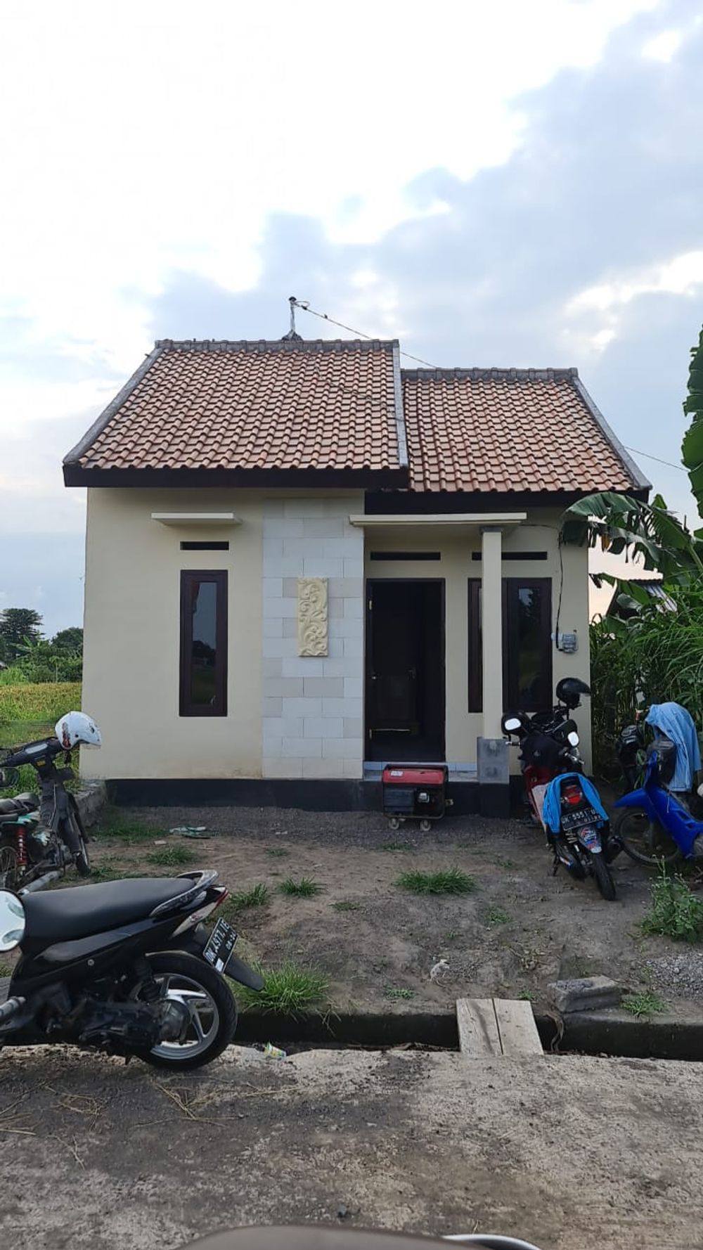foto tampak rumah tipe 32/75 perumahan PURI SERANGAN PERMAI