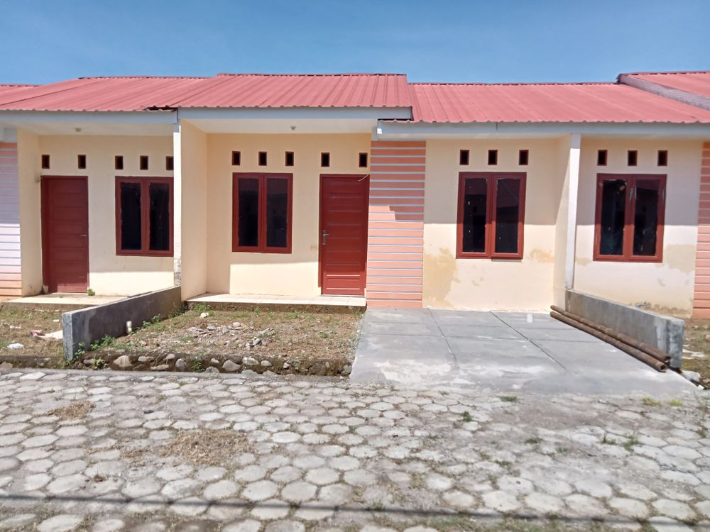 foto tampak rumah tipe 36/72 perumahan BORONG RAPPO INDAH