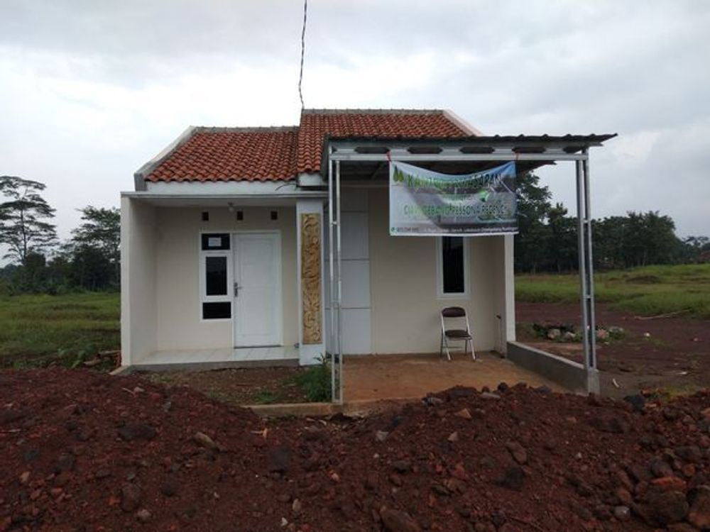foto tampak rumah tipe Rumah Tapak perumahan Ciawigebang Pesona Regency