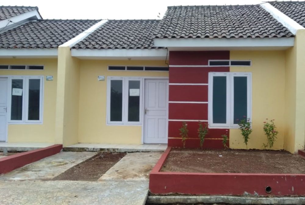 foto tampak rumah tipe 36/72 perumahan Taman Hasna 1 