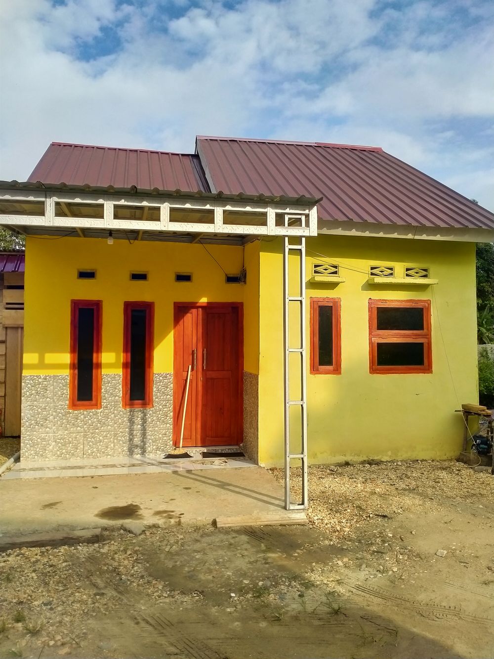 foto tampak rumah tipe 36 perumahan AMERTON RESIDENCE