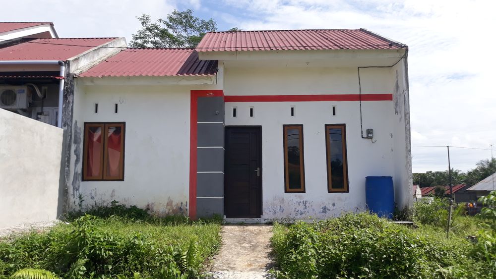 foto tampak rumah tipe SUBSIDI perumahan PERMATA BORNEO BALIKPAPAN