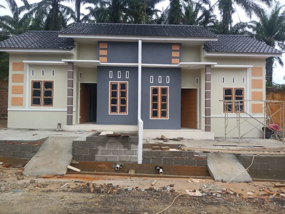 foto tampak rumah tipe 36/121 perumahan PURI LABUSEL 3