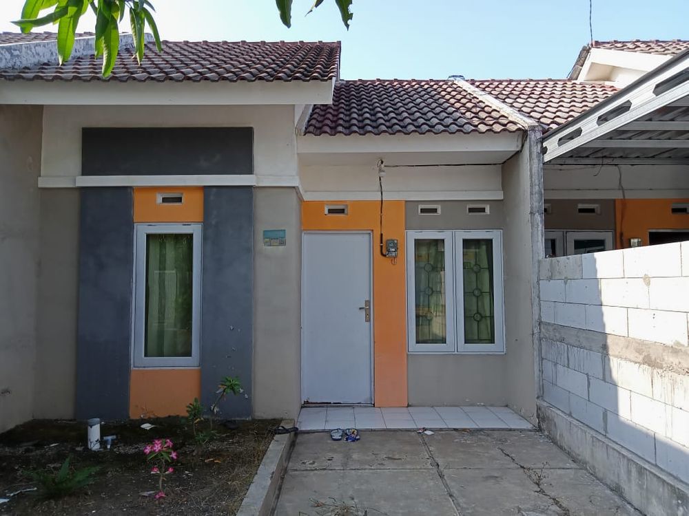 foto tampak rumah tipe 30/60 perumahan PURI DELTA ASRI 6