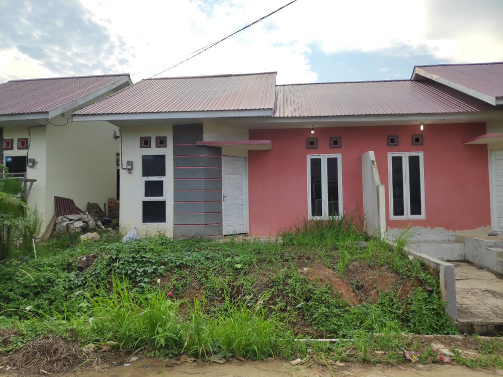 foto tampak rumah tipe 36 perumahan PESONA BUKIT BATUAH 2 GRAHA INDAH