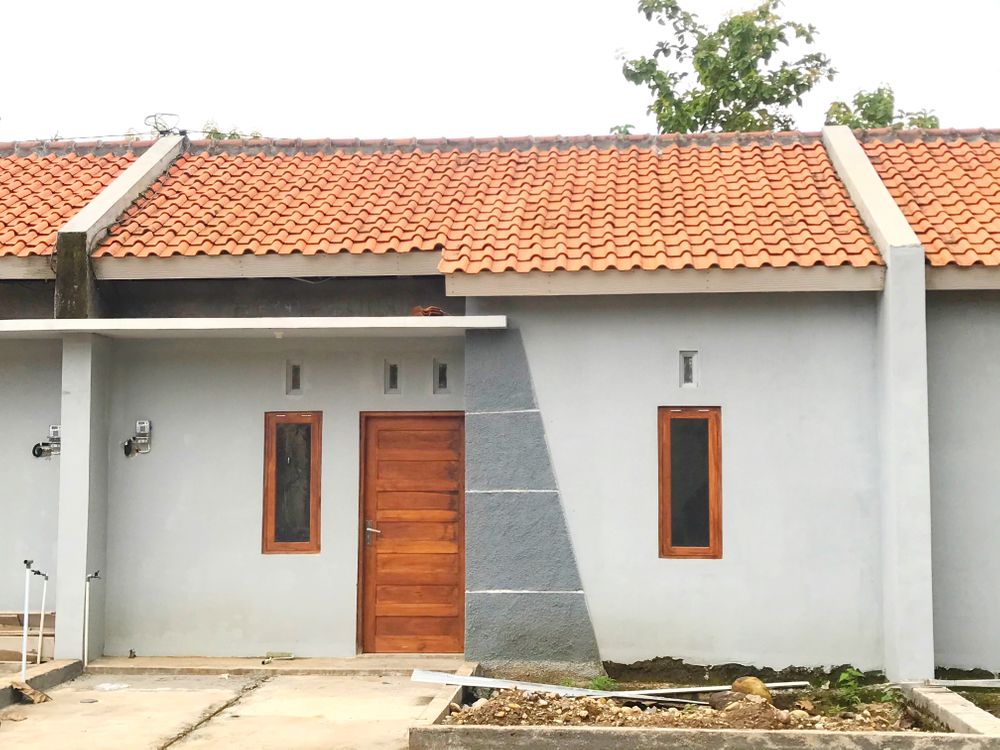 foto tampak rumah tipe 30 perumahan Martha Graha Cuwono