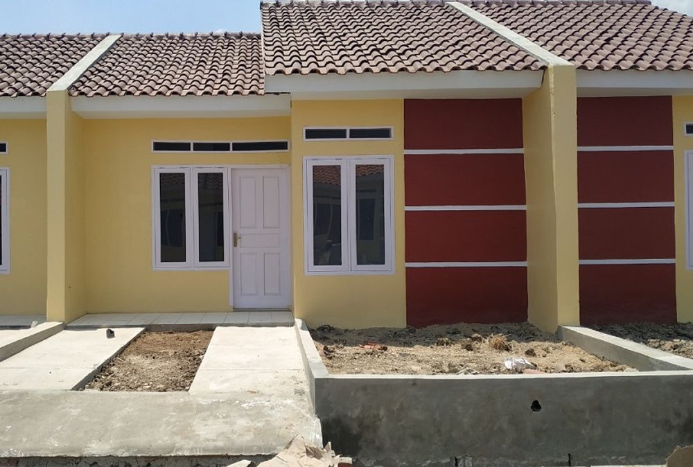 foto tampak rumah tipe 22/90 perumahan Taman Cherry 